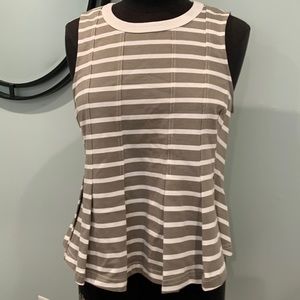 NWT Anthropologie pleated front, sleeveless 100% cotton top size M